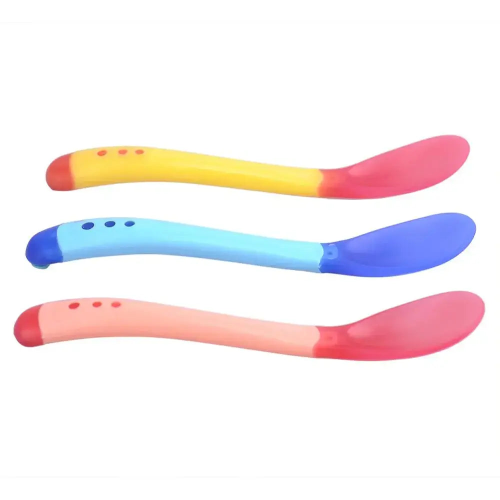 Weiche Silikon-Baby Löffel im 3er-Set in bunten Farben – ideal zum Füttern und Lernen
